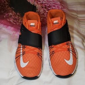 Nike Zoom Train Toranada (NWOT).